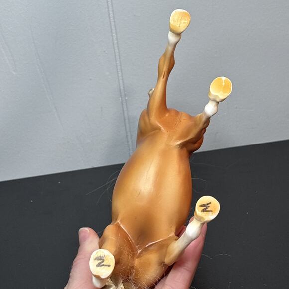 2017 Breyer Reeves Horse Palomino Blonde Hair with Brush Able Hair 7.5” Tall - Picture 7 of 8